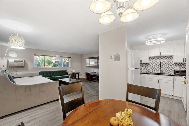 295 Pawtucket Blvd 7, Lowell, MA 01854