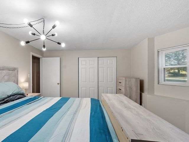 295 Pawtucket Blvd 7, Lowell, MA 01854