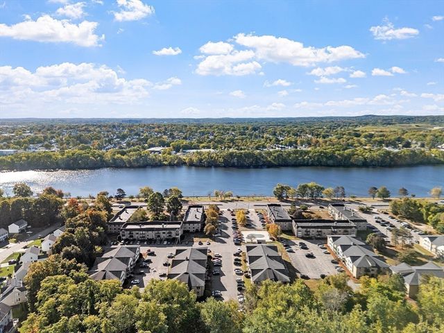 295 Pawtucket Blvd 7, Lowell, MA 01854