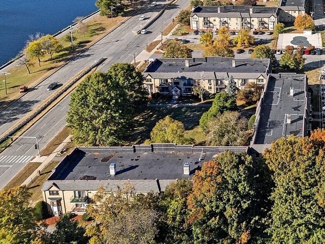 295 Pawtucket Blvd 7, Lowell, MA 01854