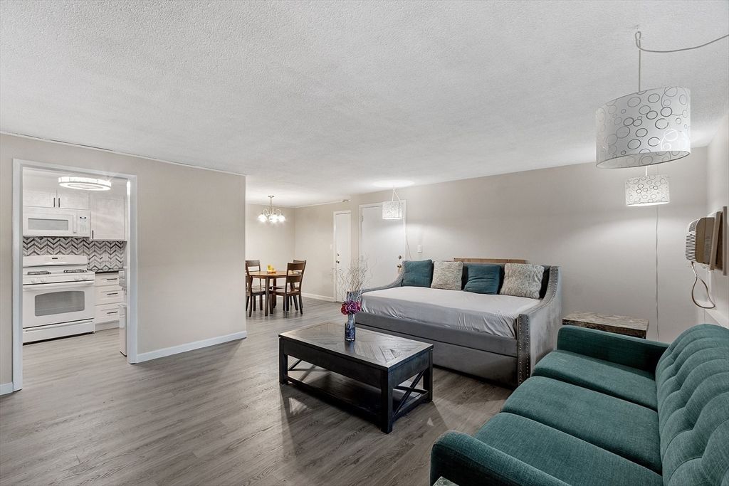 295 Pawtucket Blvd 7, Lowell, MA 01854
