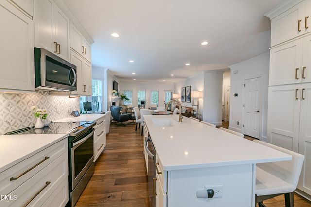 7625 Pinewild Court, Raleigh, NC 27615