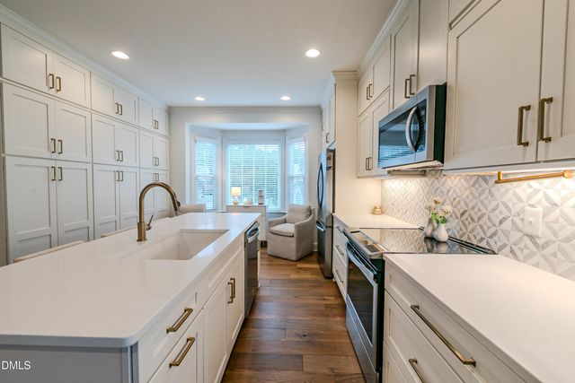 7625 Pinewild Court, Raleigh, NC 27615