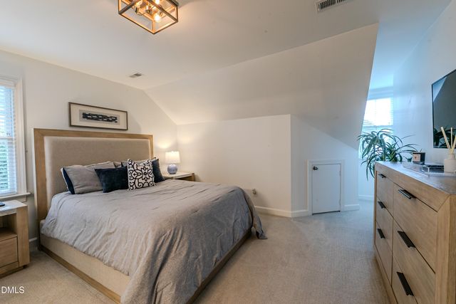 7625 Pinewild Court, Raleigh, NC 27615