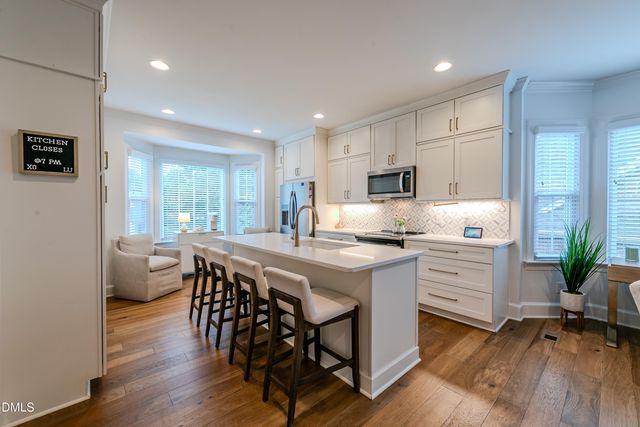 7625 Pinewild Court, Raleigh, NC 27615