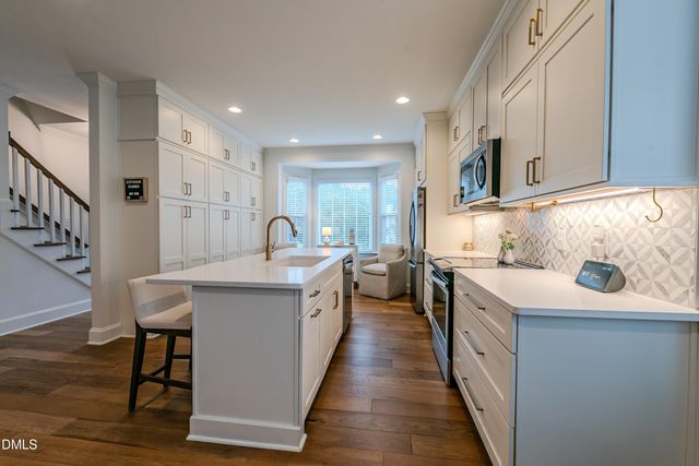 7625 Pinewild Court, Raleigh, NC 27615