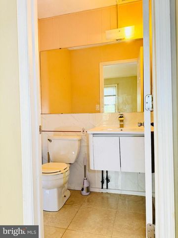 115 EDISON RD, Cherry Hill, NJ 08034