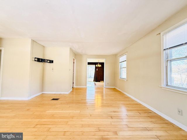 115 EDISON RD, Cherry Hill, NJ 08034