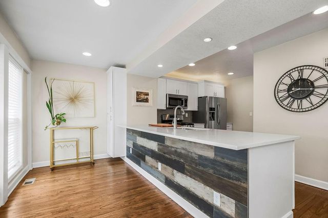 7507 Walnut Street, Kansas City, MO 64114