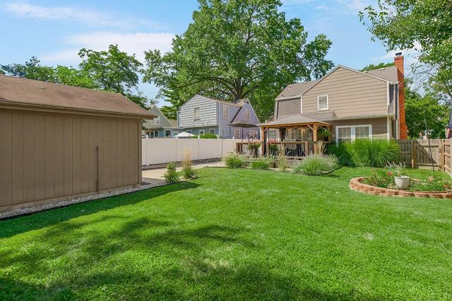 7507 Walnut Street, Kansas City, MO 64114