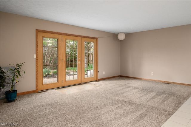 540 Crossbrook Drive, Berea, OH 44017