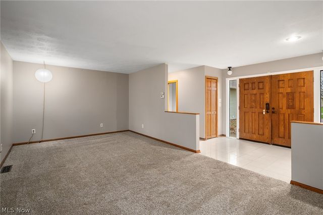 540 Crossbrook Drive, Berea, OH 44017