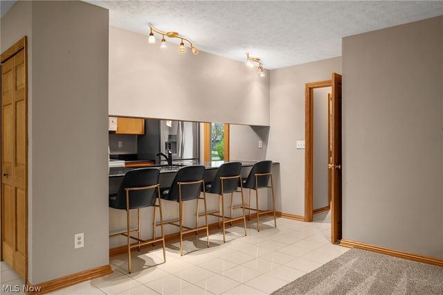 540 Crossbrook Drive, Berea, OH 44017