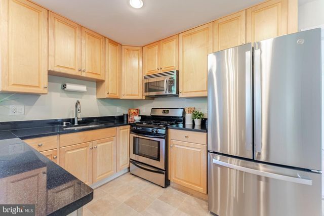 5825 ATTEENTEE RD, Springfield, VA 22150