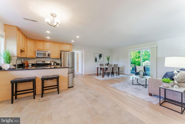5825 ATTEENTEE RD, Springfield, VA 22150