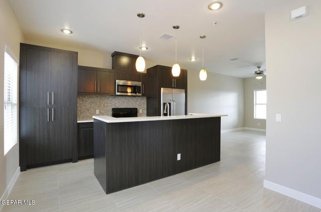 410 THORN 27, El Paso, TX 79912