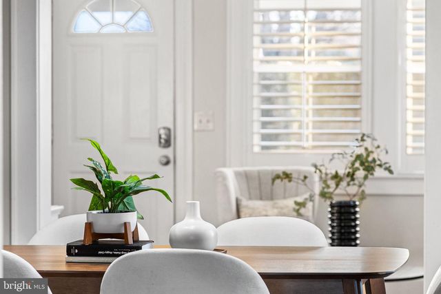 2000 N CULPEPER ST, Arlington, VA 22207