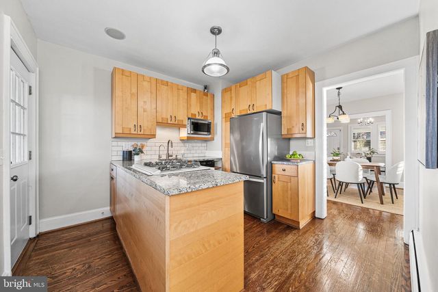 2000 N CULPEPER ST, Arlington, VA 22207