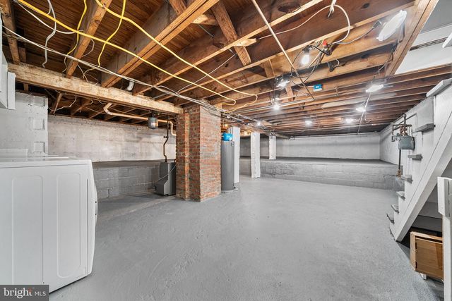 2000 N CULPEPER ST, Arlington, VA 22207