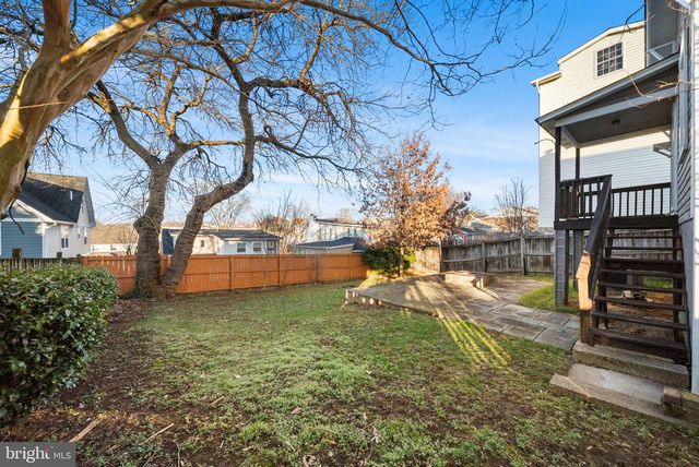 2000 N CULPEPER ST, Arlington, VA 22207