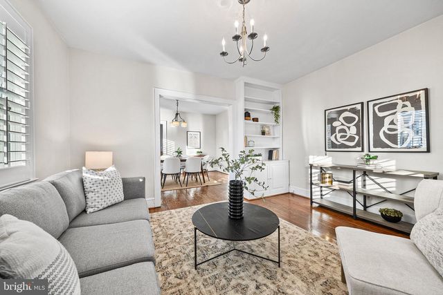 2000 N CULPEPER ST, Arlington, VA 22207