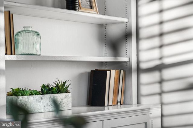 2000 N CULPEPER ST, Arlington, VA 22207