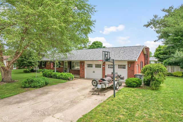 437 Schleter Court, Seymour, IN 47274