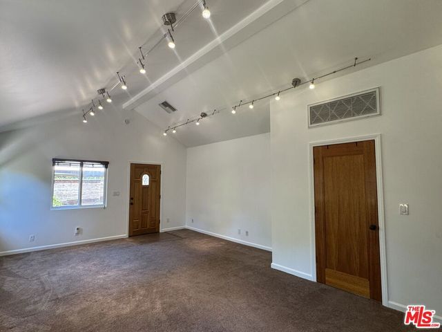 4535 Matilija Avenue, Los Angeles, CA 91423