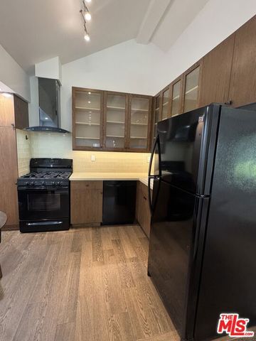 4535 Matilija Avenue, Los Angeles, CA 91423