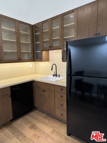 4535 Matilija Avenue, Los Angeles, CA 91423