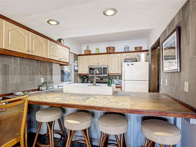 4196 ABBEY COURT 4196, Haines City, FL 33844