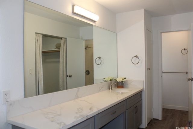 98-597 Kilinoe Street 10F2, Aiea, HI 96701