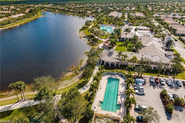 7114 Marconi CT, Naples, FL 34114