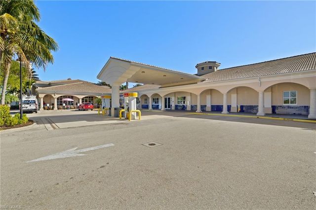 7114 Marconi CT, Naples, FL 34114