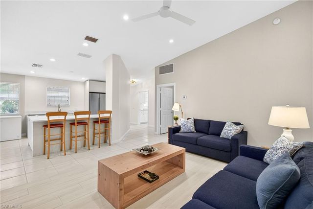 7114 Marconi CT, Naples, FL 34114