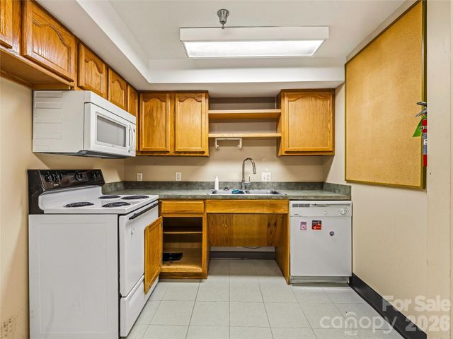 64 Clingman Avenue 101, Asheville, NC 28801