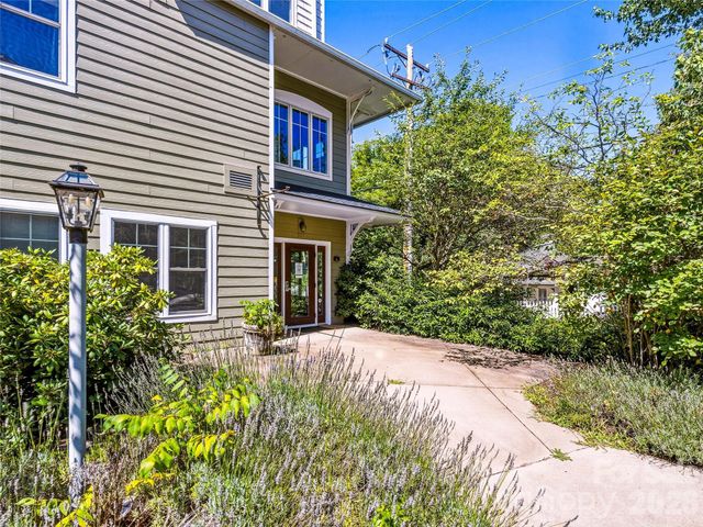 64 Clingman Avenue 101, Asheville, NC 28801