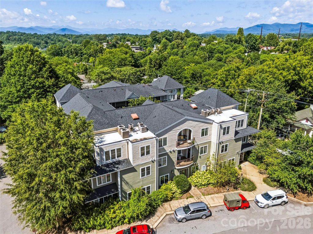 64 Clingman Avenue 101, Asheville, NC 28801