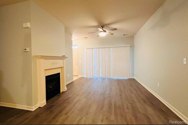 339 Wright Street, Wixom, MI 48393