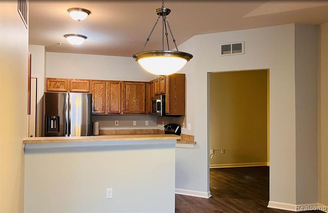 339 Wright Street, Wixom, MI 48393