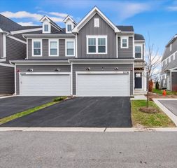 2236 Weatherbee Lane, Naperville, IL 60563