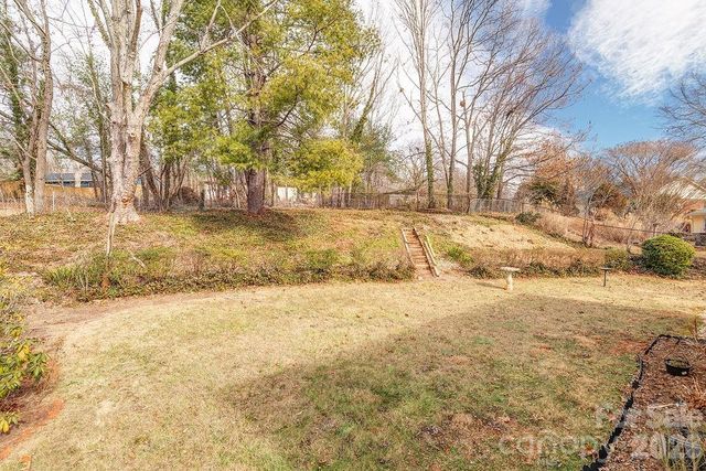 93 Stoney Hill Court, Asheville, NC 28804