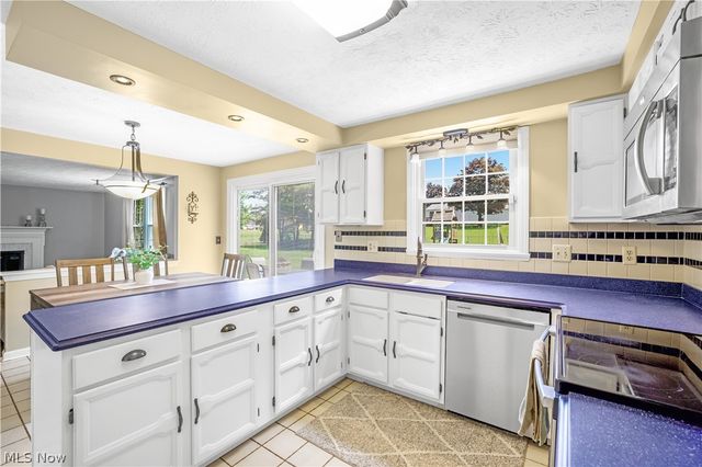 4583 Wildflower Drive, Uniontown, OH 44720