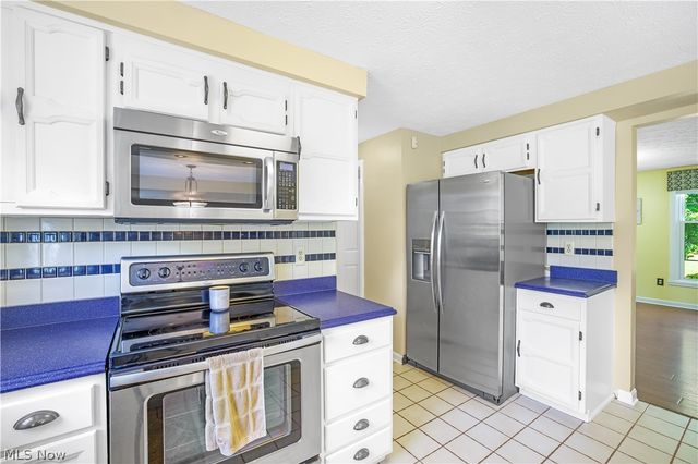 4583 Wildflower Drive, Uniontown, OH 44720
