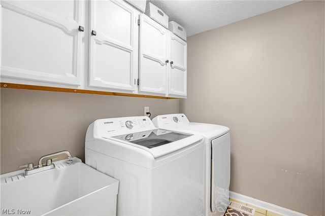 4583 Wildflower Drive, Uniontown, OH 44720