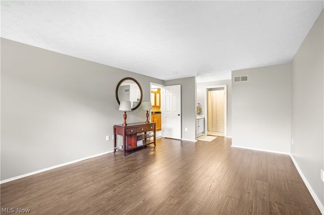 4583 Wildflower Drive, Uniontown, OH 44720