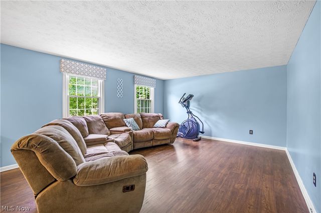4583 Wildflower Drive, Uniontown, OH 44720