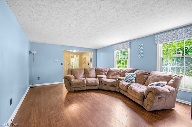 4583 Wildflower Drive, Uniontown, OH 44720