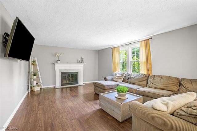 4583 Wildflower Drive, Uniontown, OH 44720