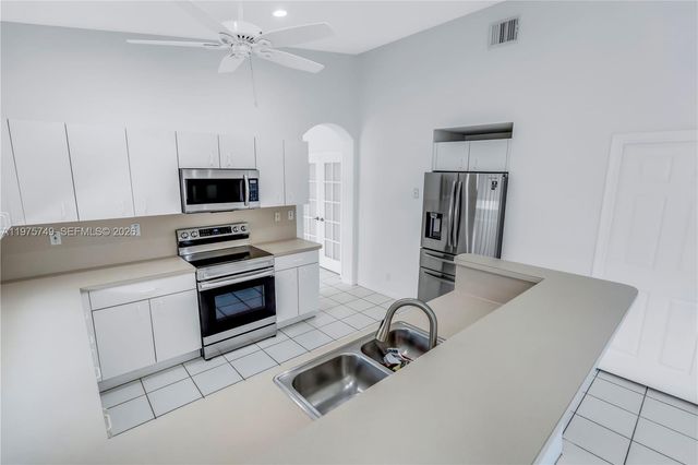 12109 NW 52nd Ct, Coral Springs, FL 33076